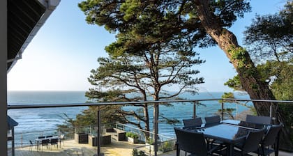 Surf View, a luxury 3 bedroom holiday apartment in Lynmouth, North Devon sleeping six.