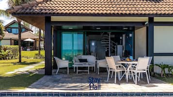 Bangalô | Opções para refeição ao ar livre