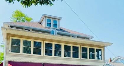 Cozy 1-bedroom condo in wonderful Lakeside Marblehead with WiFi, AC