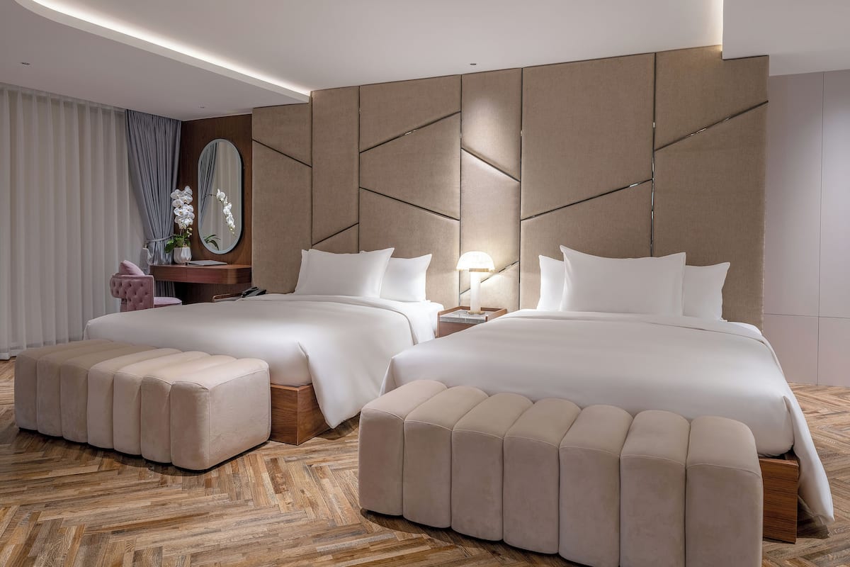 Kamar Keluarga | Brankas, Wi-Fi gratis, dan seprai linen