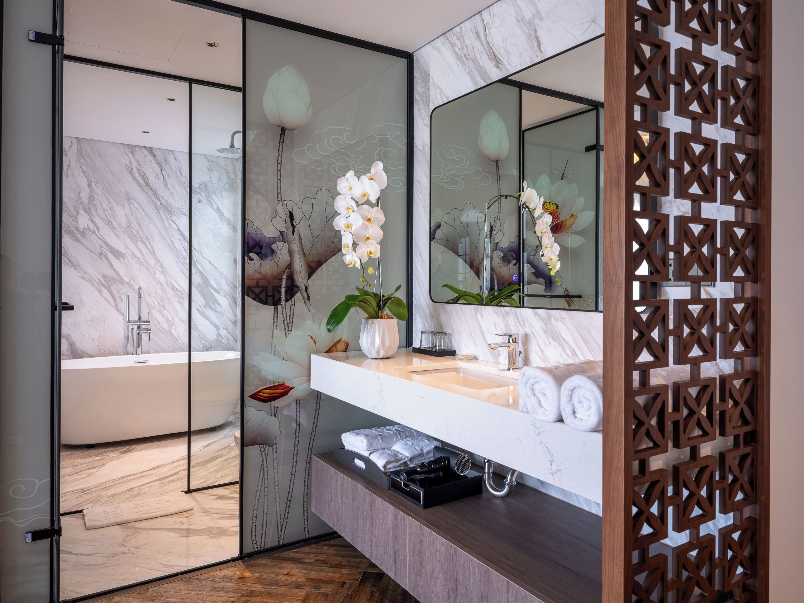 Priviledge Balcony | Bathroom | Slippers