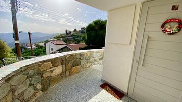 House, Smoking | 2 bedrooms