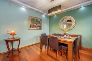 Dining - Villa Galano: Explore the Athenian Riviera (Vari)