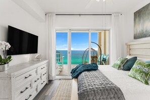 2 bedrooms, free WiFi, bed sheets - SPECTACULAR GULF FRONT VIEWS!  20TH FLOOR !! RECENTLY RENOVATED! SLEEPS 6! (Panama City Beach)