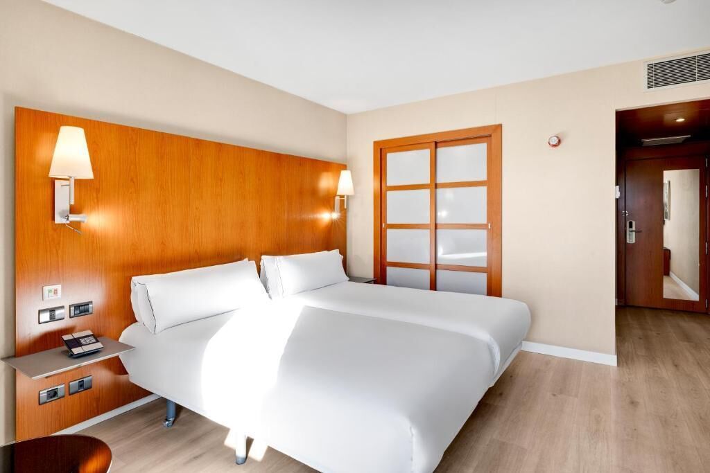 Photo - B&B Hotel Zaragoza Los Enlaces Estacion