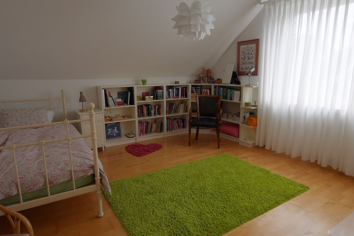 Basic Single Room | Langsir/tirai gelap terus, kalis bunyi, seterika/papan seterika