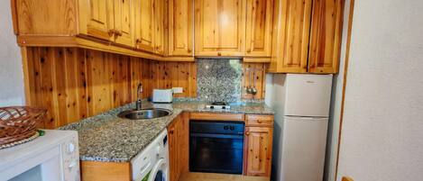 Fridge, microwave, oven, toaster