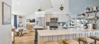 Charming 3-bedroom waterfront home with pool