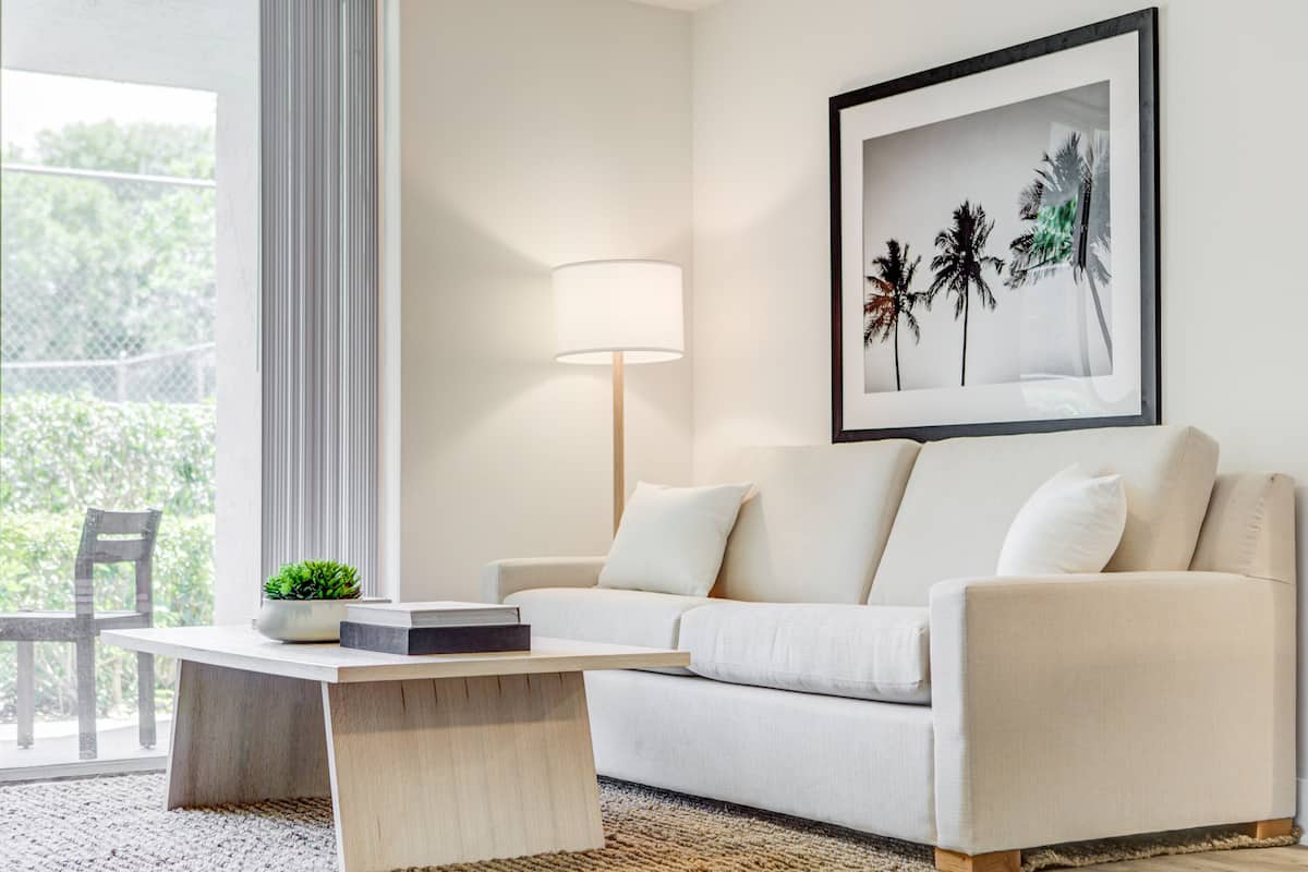 Deluxe Apartment, 3 Bedrooms (Self Check-in with Virtual Front Desk) | Living area