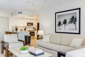 Classic Apartment, 2 Bedrooms (Self Check-in with Virtual Front Desk) | Living area