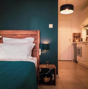 1 slaapkamer, een bureau, een strijkplank/strijkijzer, gratis wifi