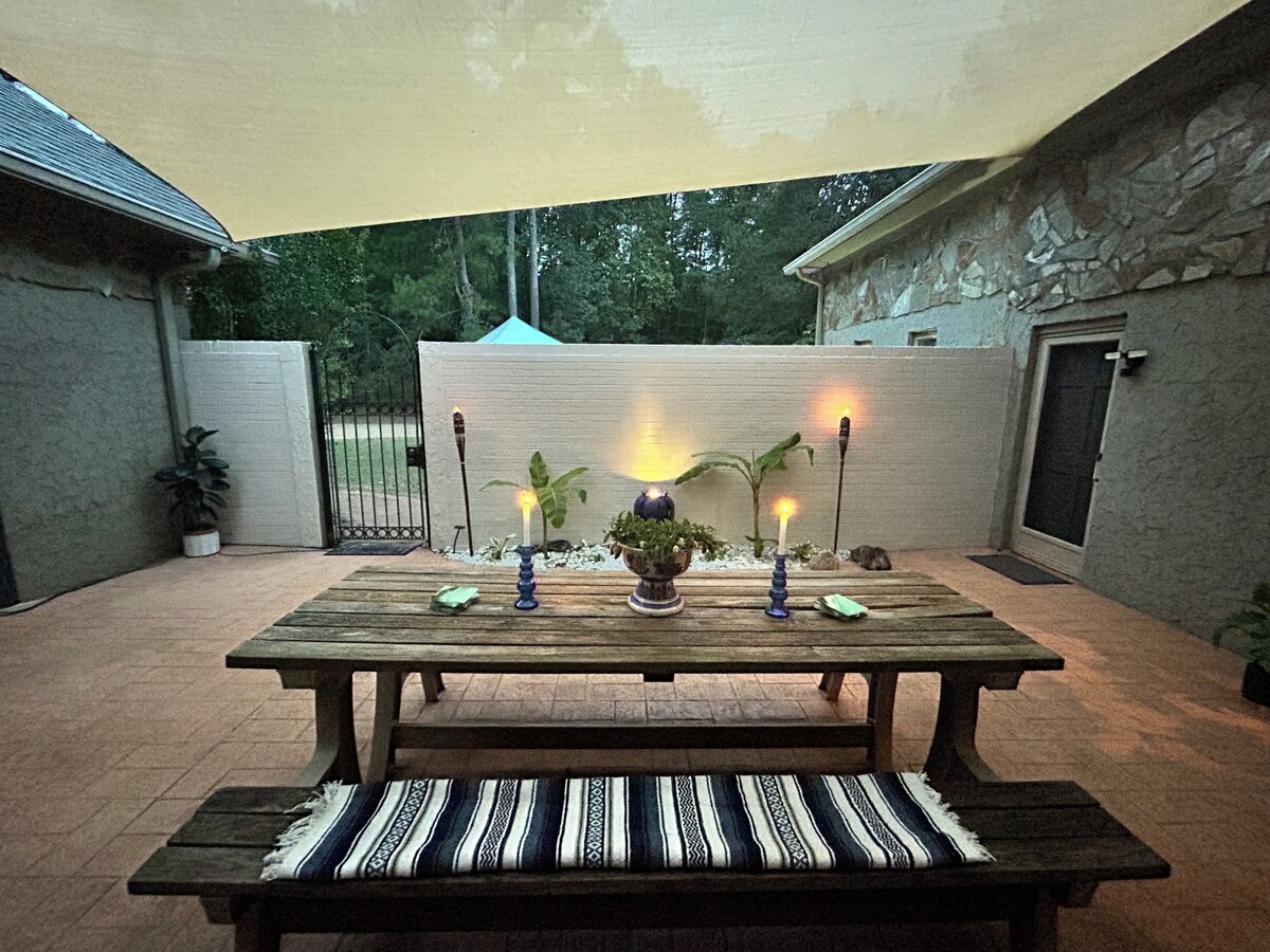 Photo 29 of WOODLAND APARTMENT - An open concept 1-bedroom in charming Travelers Rest