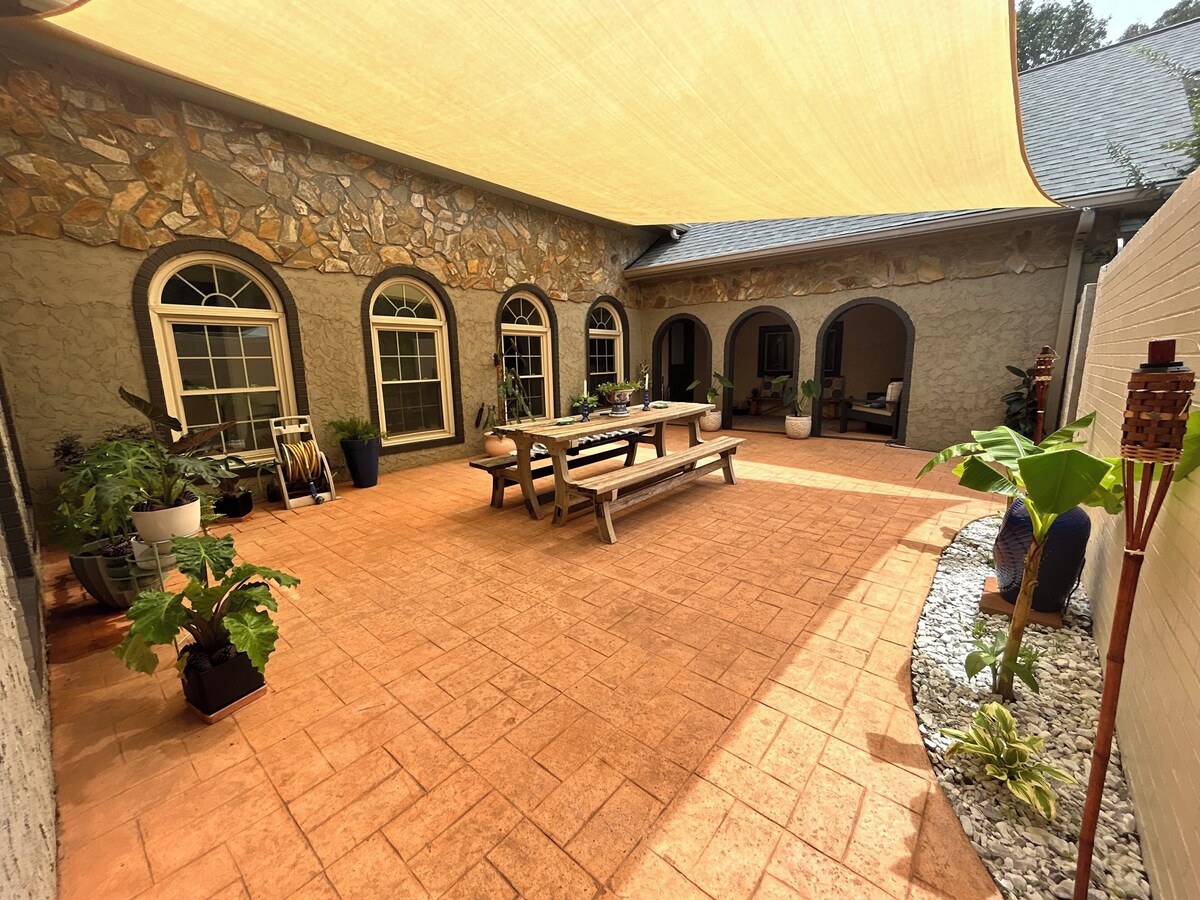 Photo 31 of WOODLAND APARTMENT - An open concept 1-bedroom in charming Travelers Rest