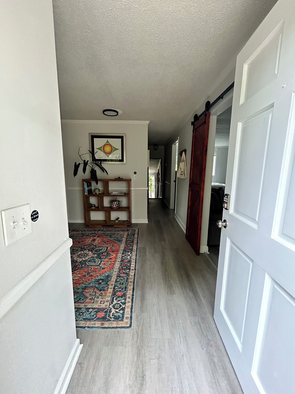 WOODLAND APARTMENT - An open concept 1-bedroom in charming Travelers Rest