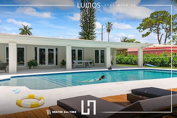 Dive into awesome luxury with our exclusive pool designs.