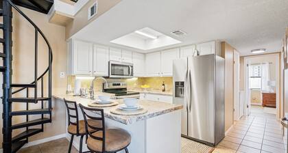 Beach close by! Pet Friendly! Pool - Sandy Shores West 303 Sleeps 9 - Ice Maker!