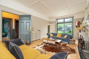 House - Chic and Colourful Family Home by Underthedoormat (London)