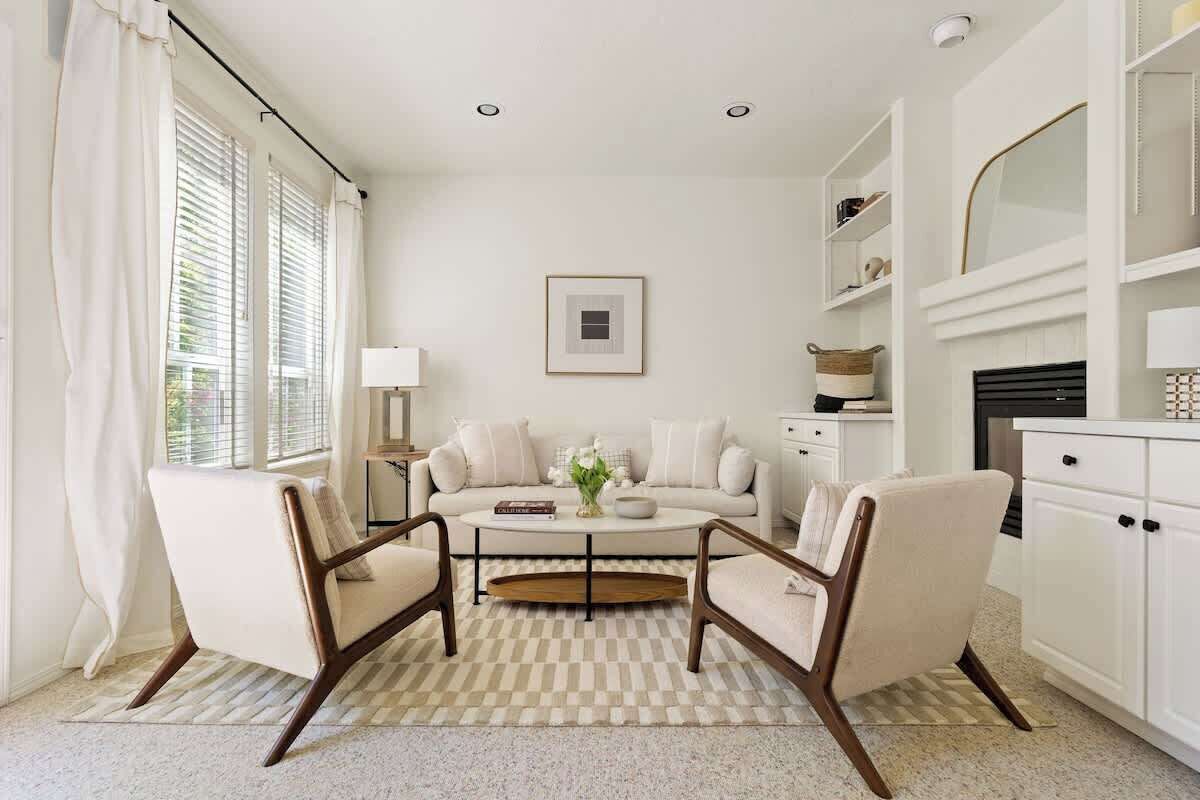 Fernseher, Kamin, Arbeitsbereiche