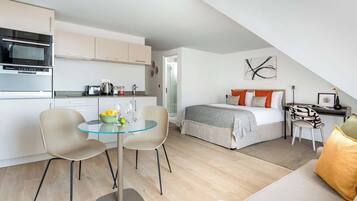 Suite Studio | Coffres-forts dans les chambres, bureau