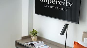 Leilighet | Safe på rommet, skrivebord og skrivebord for bærbar PC