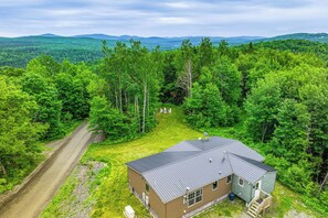 Exterior - 4 Mi to Lake Francis: Peaceful Pittsburg Home (Pittsburg)