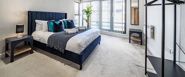 Comfort Apartment, 2 Bedrooms, Balcony, City View