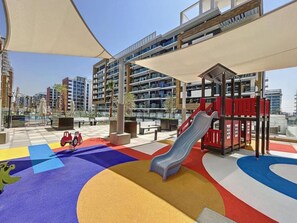 Children's area - Delightful 1BR Apartment in Azizi Riviera 22, Al Merkadh by Deluxe Holiday Homes (Dubai)