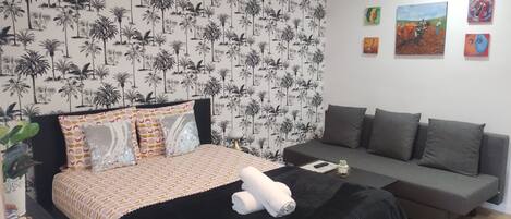 1 habitación, wifi y ropa de cama