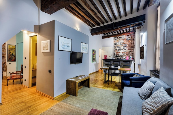 Apartament | Sala d'estar | Televisor de 35 cm amb canals digitals