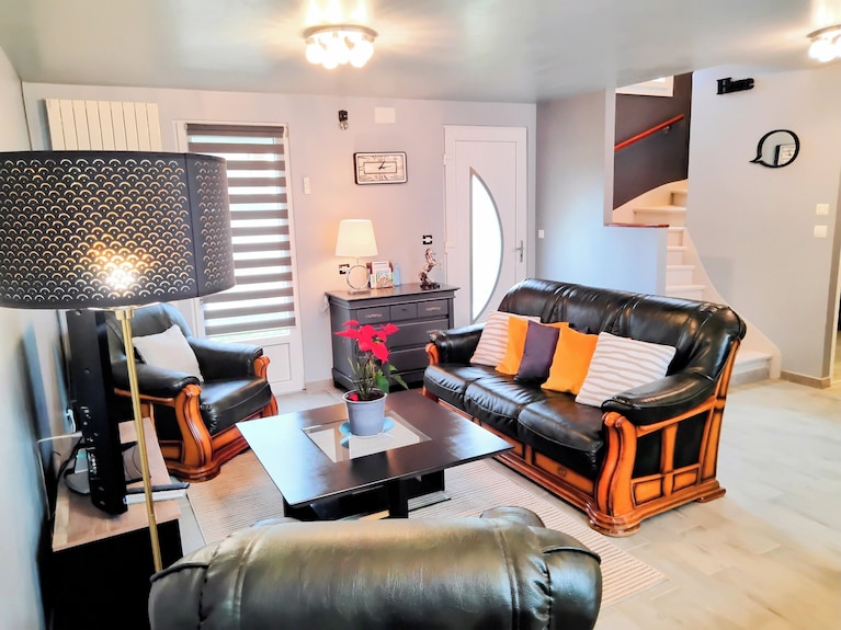 Detached House With Garden. Between Paris & Disney . Wi-fi & Break Fast Free - Champs-sur-Marne
