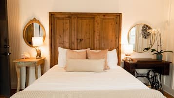 1 bedroom, desk, iron/ironing board, WiFi