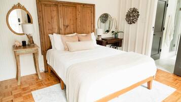 1 soverom, skrivebord, strykejern/-brett og wi-fi