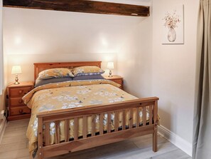 1 bedroom, free WiFi, bed sheets - 1 bedroom accommodation in Denbigh (Denbigh)