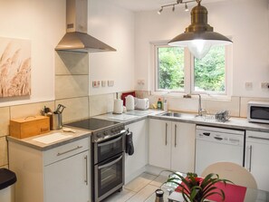 Dishwasher - 1 bedroom accommodation in Denbigh (Denbigh)
