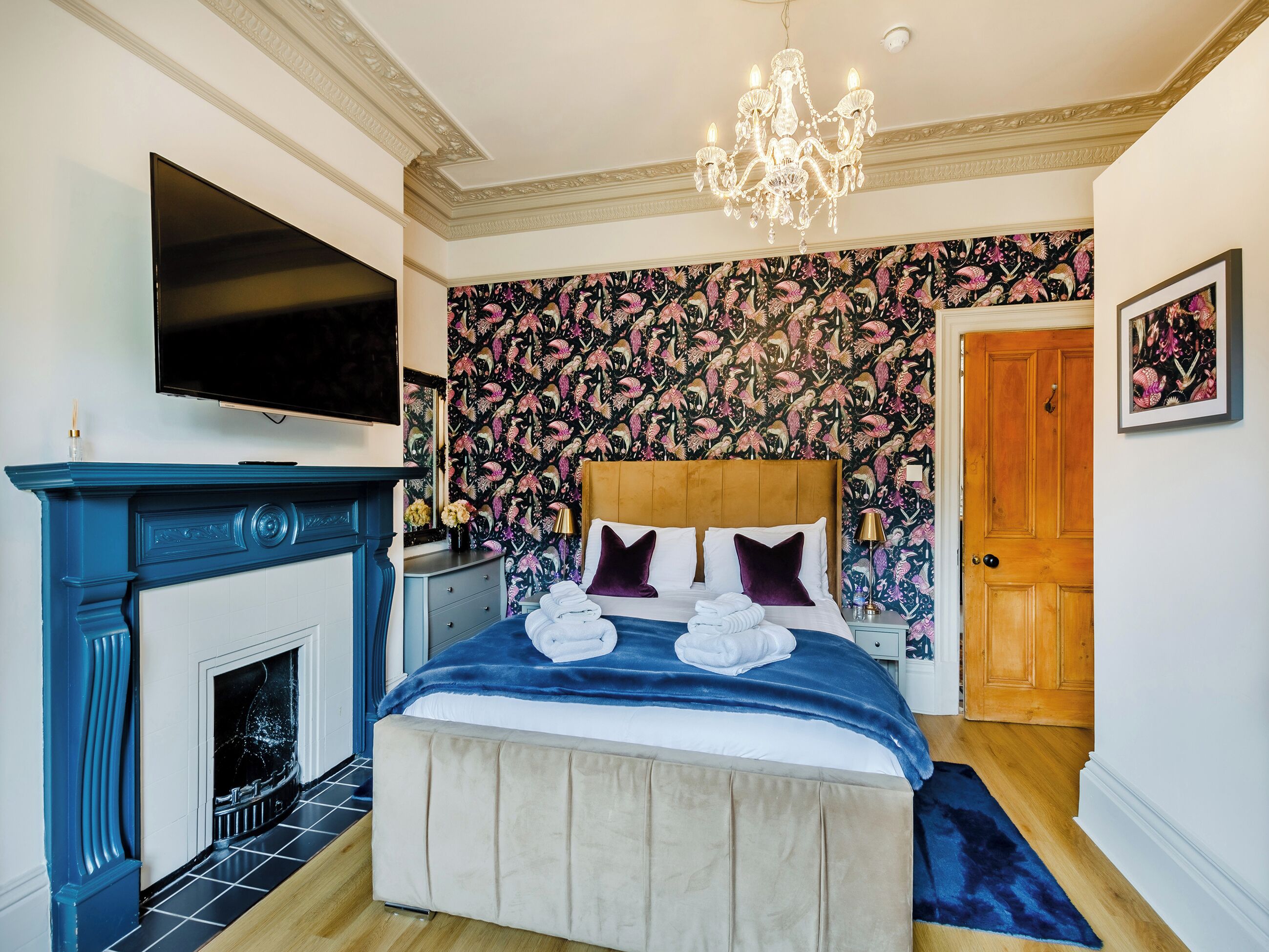 6 bedrooms, free WiFi, bed sheets