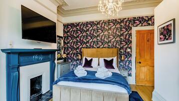 6 bedrooms, free WiFi, bed sheets