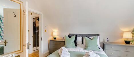 6 chambres, Wi-Fi gratuit, draps fournis