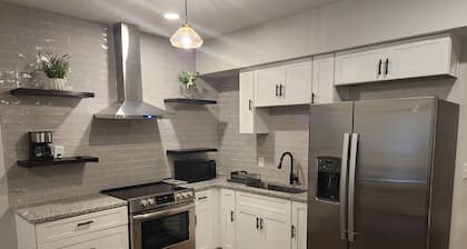 A luxurious getaway in beautiful Buford.