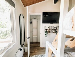 3 عدّة غرف نوم وواي فاي مجانًا وملاءات أسرّة