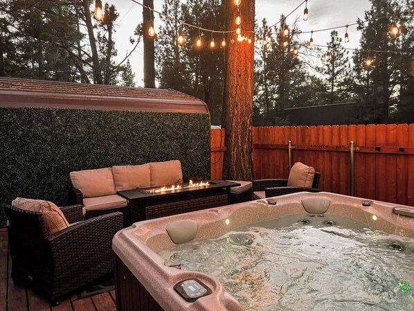 مغطس سبا خارجي