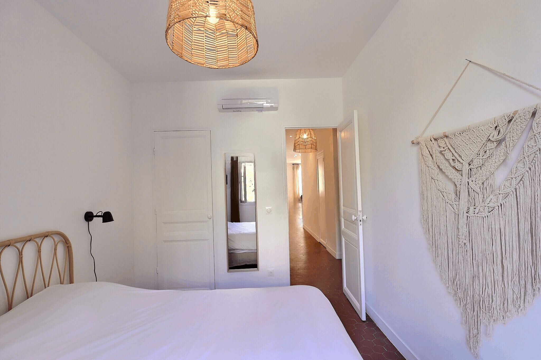 2 slaapkamers, een strijkplank/strijkijzer, wifi, beddengoed