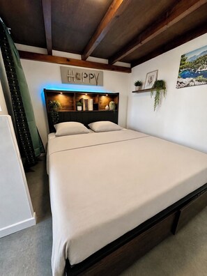 1 chambre, Wi-Fi gratuit, draps fournis