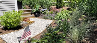  Edgartown cottage in a garden setting.  New and near bike path in Katama