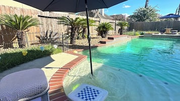 Piscine extérieure, piscine chauffée