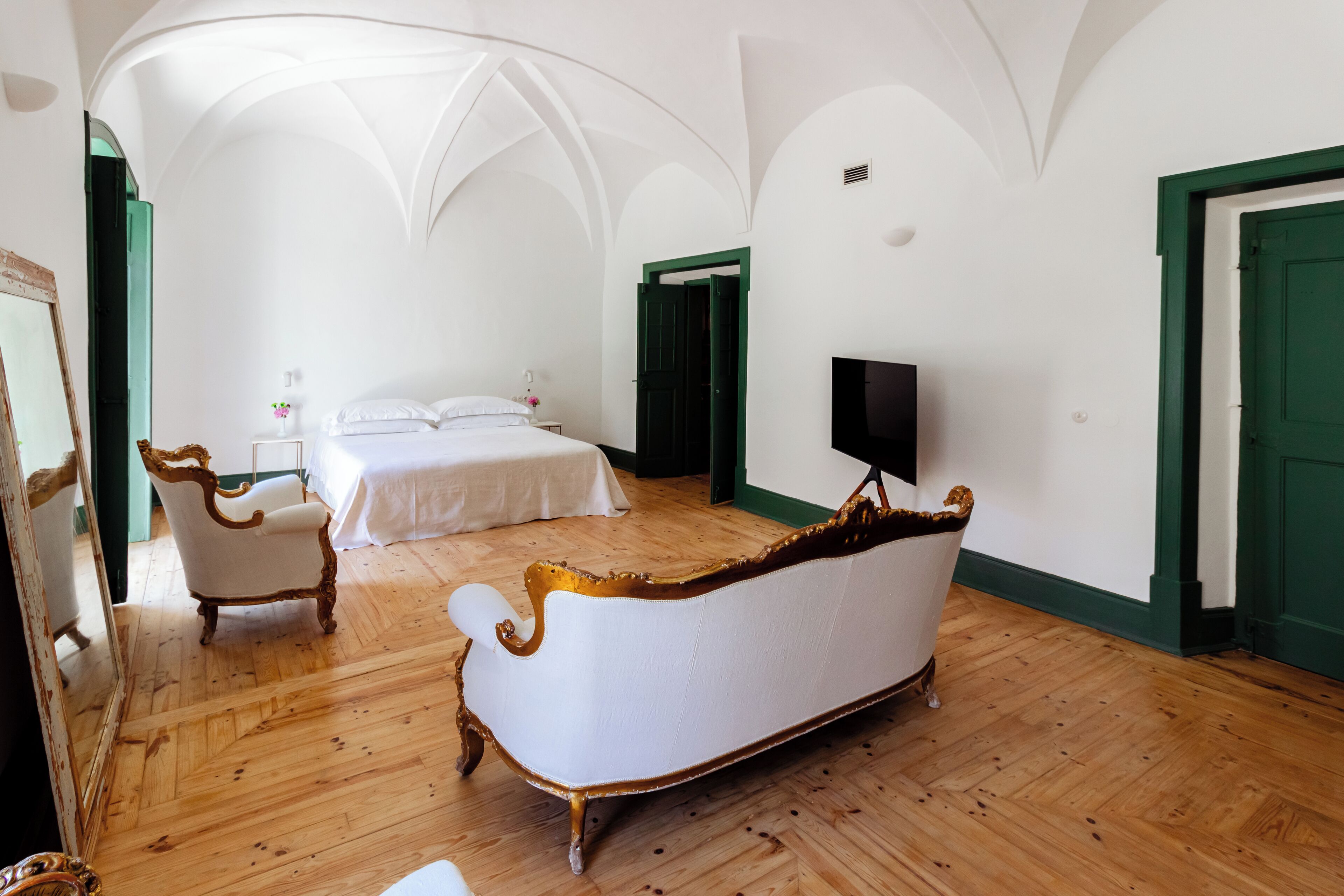 Deluxe Suite | Premium bedding, in-room safe, individually decorated