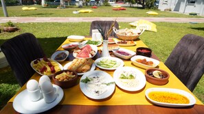 Petit déjeuner buffet compris tous les jours
