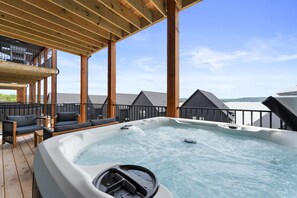 Outdoor spa tub - Ultimate Golf Escape w/Simulator HotTub Sauna Pool (Hollister)