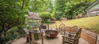 Romantic Woodland Cottage | Hot Tub | Superhost