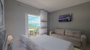 Superior Double Room, Balcony, Sea View | Soundproofing, free WiFi