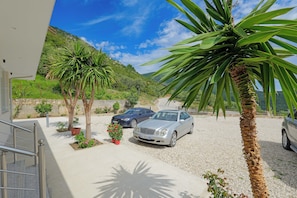 Front of property - Seaview Bunec (Lukovë)